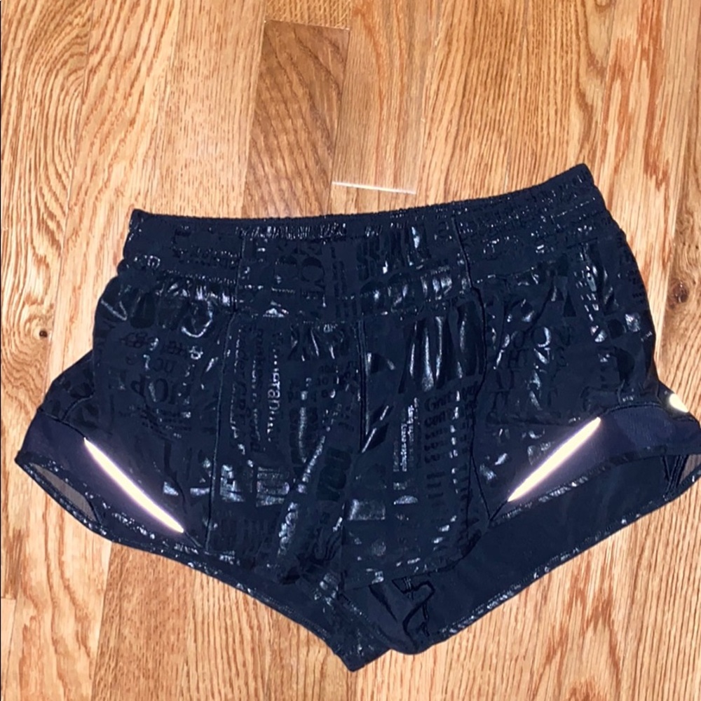 black lulu lemon shorts